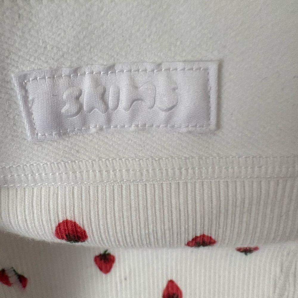 SKIMS Strawberry 🍓Set - Picture 2 of 6